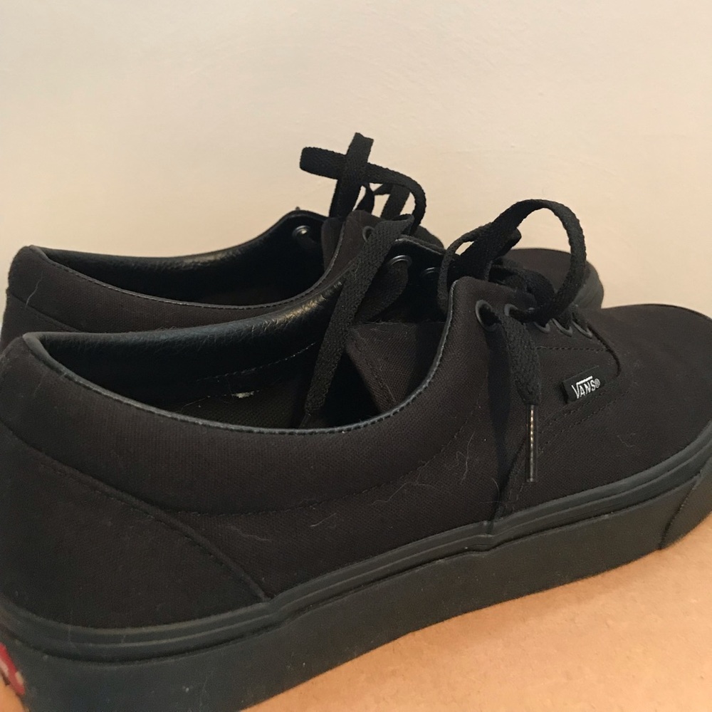 Men’s Vans Authentic Black on Black Low Tops Size 10.5